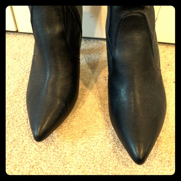 Black vegan leather over the knee BCBG Generation - Picture 4 of 6